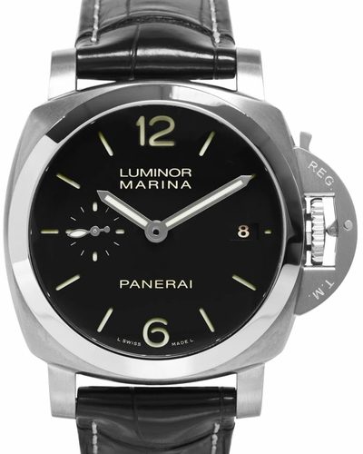 Panerai Luminor PAM00392 A Timeless Fusion of Style and Functionality